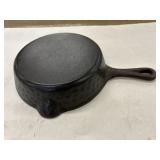 Hammered cast-iron skillet 7.5in