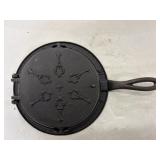 PHILADA cast iron waffle maker