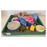 Tray lot- Vintage play kitchen items & toys -