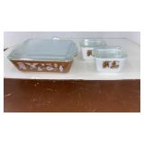 Pyrex lidded storage containers. 1 1/2 qt (1) and