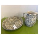 Roseville Robinson Ransbottom  deep dish 9 inch