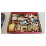 Lot of assorted figurines