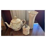 Lenox - small vase - 7 inches h & teapot