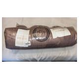 Hotel 5th Ave Bedding King Comforter