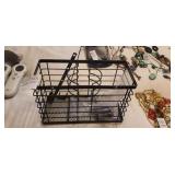 Hanging storage container