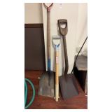 Vintage Metal Shovel w/ Wood Handle, and