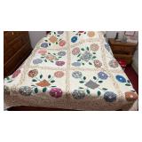 Homemade Dresden Plate Quilt 80x102in