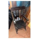 Vintage Childrenï¿½s Rocking Chair