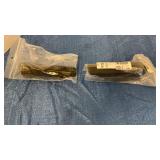 2 AK Cheek Risers