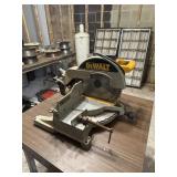 Dewalt 12 Inch Compound Miter Saw