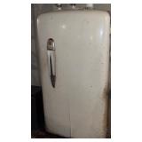Gibson Vintage Refrigerator