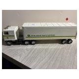 John Deere Ertl Truck