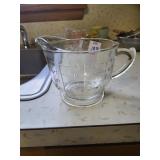 Vintage Spry measuring cup