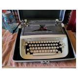 Royal safari Typewriter