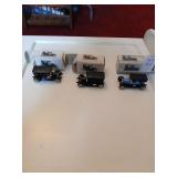 Lot of antique cars, 2 Oakland, 1 Buick