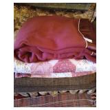 Machine quilted bedspread 90"x108" and double bed
