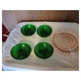 4 anchor Hocking emerald Green bowls & pink