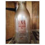 IXL Creamery Friedens, PA Quart milk bottle