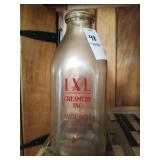 IXL Creamery Friedens, PA Quart milk bottle