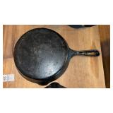 2 Cast Iron Skillets