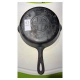 Griswold Cast Iron Skillet No. 5 - 9 in