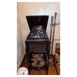 Vintage Silverstone Record Player W Records