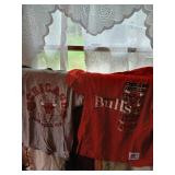 2 Vintage Chicago Bulls tshirts