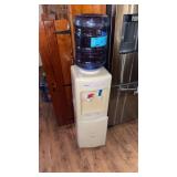 HomeBasiX Water Cooler and water filter