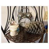 Miscellaneous household items - Shelf Contents