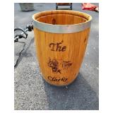 Small wooden keg