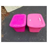 2 sterilite totes