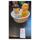 Peanuts snoopy themed ceramic pet bowl and