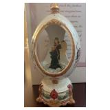 Seraphim Classic Musical Figurine