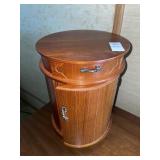 Wooden jewelry box