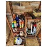 Contents on plant stand