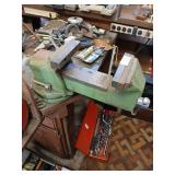 Heavy bench vise, jaws open to 6-1/2" must be