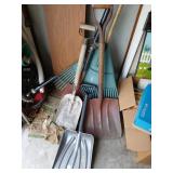 Yard tool lot of 5