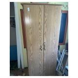 Standing cabinet** no contents **