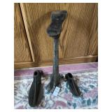Antique cast iron cobbler stand & shoes