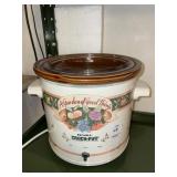 Vintage Rival crock- pot