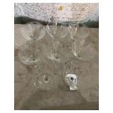 8 piece lot of patterned detail glasses