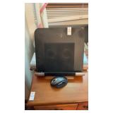 HP expansion base and Logitech mouse