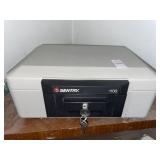 Sentry Safe Model 1100 with keys