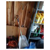 Aluminum scoop shovel and rake
