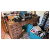 Wooden Desk NO CONTENTS