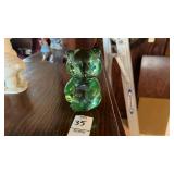 Vintage Green Glass Bear Figurine/Paper Weight