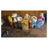 Miscellaneous cleaning supplies