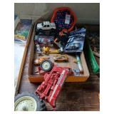 Tray lot of die cast cars and misc