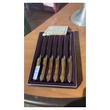 Carvel Hall Knife Set