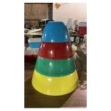 Vintage Pyrex Primary Colors nesting mixing bowl
